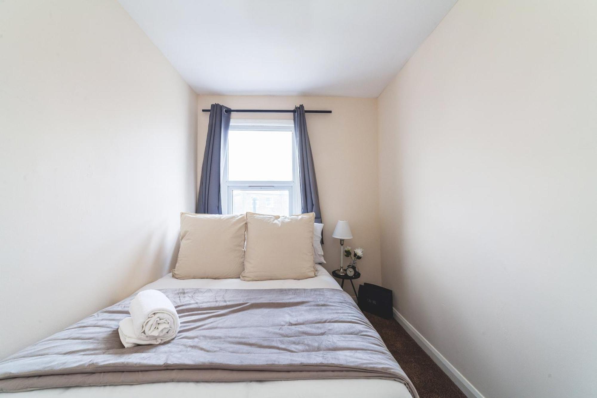 1 Double Available In Lovely Acton Duplex - 5 Minutes From Elizabeth Line & Close To Heathrow Apartment London