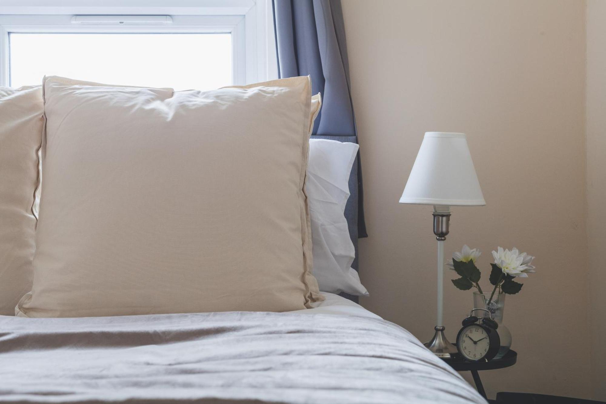 1 Double Available In Lovely Acton Duplex - 5 Minutes From Elizabeth Line & Close To Heathrow Apartment