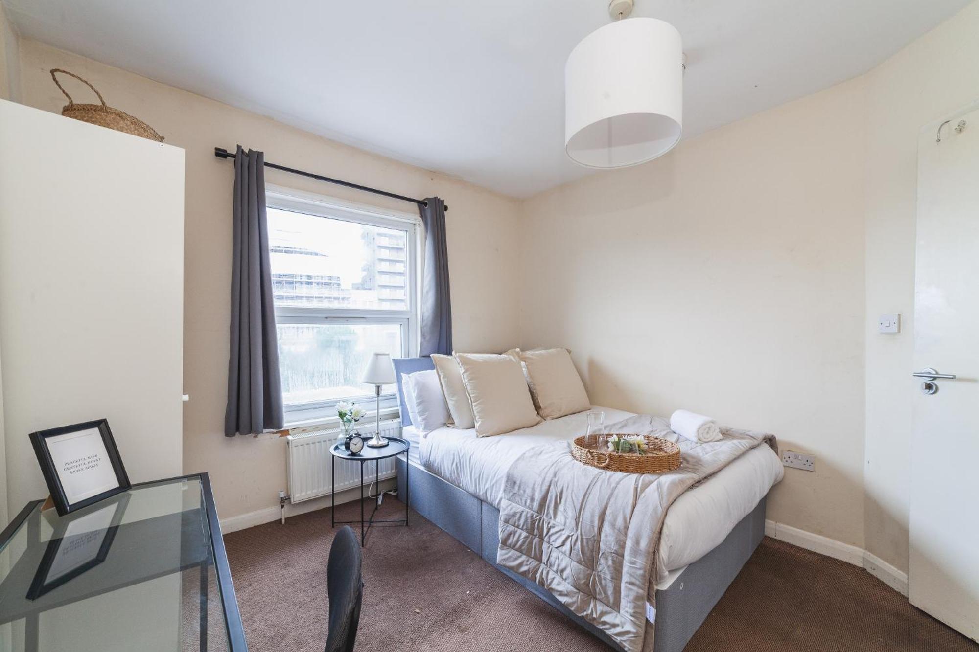 Apartment 1 Double Available In Lovely Acton Duplex - 5 Minutes From Elizabeth Line & Close To Heathrow